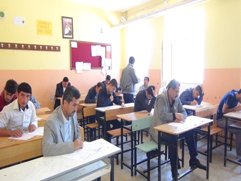Umre ödüllü KDSS sınavı Çınar’da yapıldı