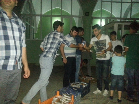 Çınar'da Beraat gecesinde camiler doldu taştı 1