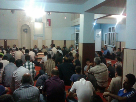 Çınar'da Beraat gecesinde camiler doldu taştı 13