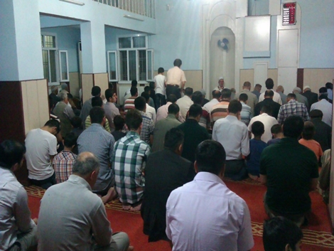 Çınar'da Beraat gecesinde camiler doldu taştı 5