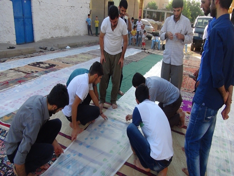 Şefkat der 700 kişilik iftar yemeği verdi 10