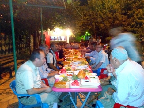 Çınarlılar Kadir gecesinde camileri mesken edindi 6