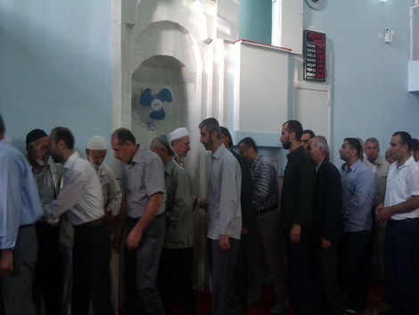Çınarlılar Ramazan bayramını hüzünlü karşıladı 7