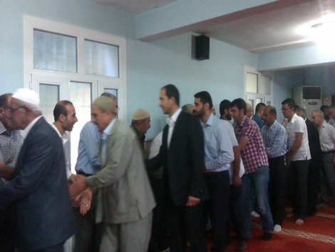 Çınarlılar Ramazan bayramını hüzünlü karşıladı 8