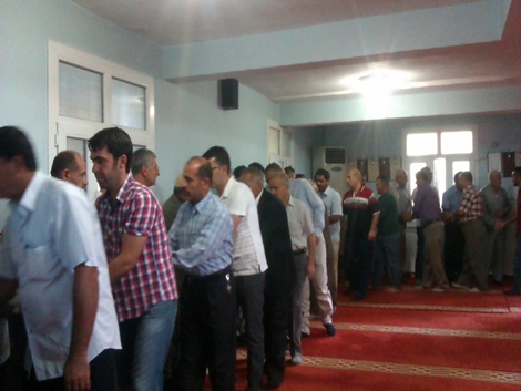 Çınarlılar Ramazan bayramını hüzünlü karşıladı 9