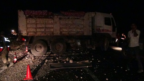 Çınar'da yoldan çıkan otomobil takla attı: 1 ölü, 4 yaralı 16