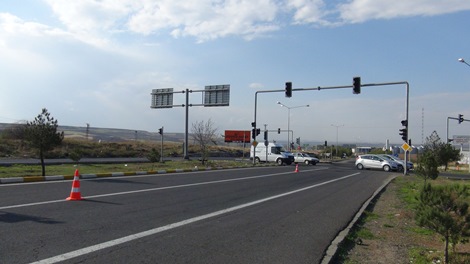Trafik ışıklarının çalışmaması kazalara davetiye çıkarıyor 12