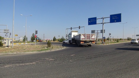 Trafik ışıklarının çalışmaması kazalara davetiye çıkarıyor 6