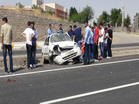 Otomobil takla attı: 5 yaralı 2