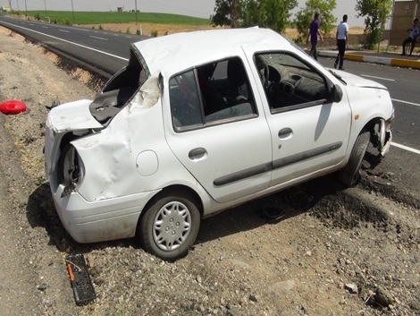 Otomobil takla attı: 5 yaralı 5