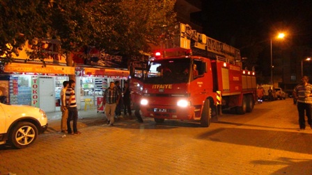 Çınar'da 50 metrelik direğe çıkan şahıs 17 saat sonra indi 15