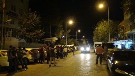 Çınar'da 50 metrelik direğe çıkan şahıs 17 saat sonra indi 3