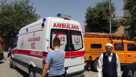 Çınar'da 50 metrelik direğe çıkan şahıs 17 saat sonra indi 39