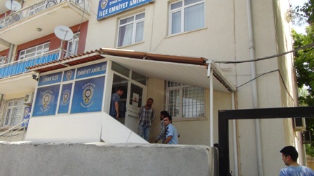 Çınar'da 50 metrelik direğe çıkan şahıs 17 saat sonra indi 41