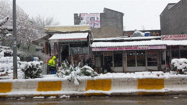 Çınar’da yoğun kar yağışı devam ediyor 33