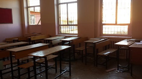 Çınar'daki patlamada Çınar İmam Hatip Lisesi büyük zarar gördü 17