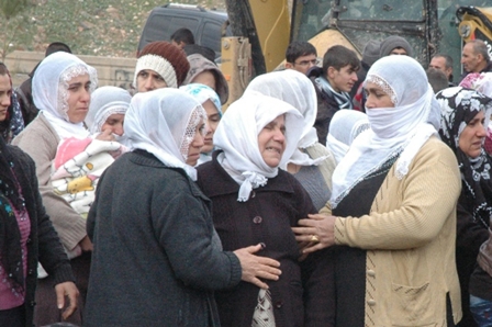 Açıkgöz ailesi gözyaşları içerisinde toprağa verildi 3