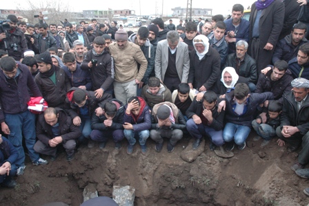 Cafer Gizli tekbirlerle defnedildi 9