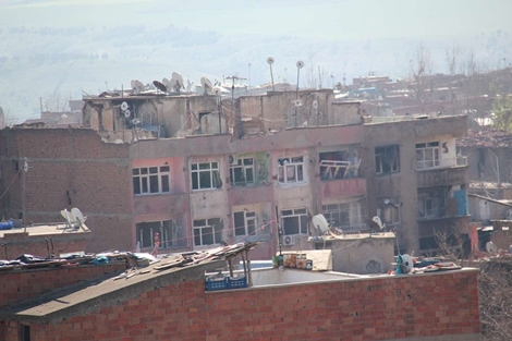 Xelkê Sûrê bêçareye 13