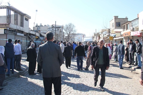 Xelkê Sûrê bêçareye 17