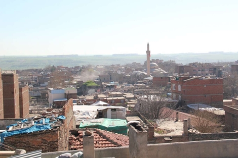 Xelkê Sûrê bêçareye 25