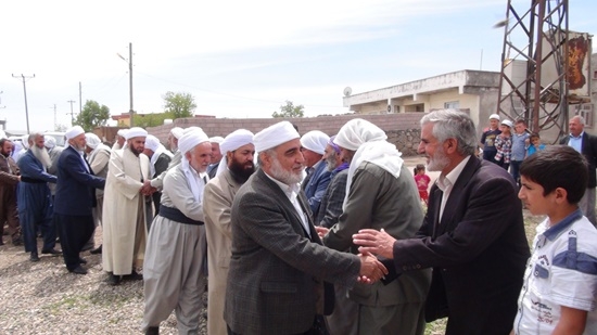 Yurt dışından gelen heyet Karacadağ şehitliklerini ziyaret etti 2