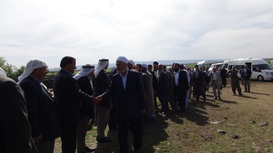 Yurt dışından gelen heyet Karacadağ şehitliklerini ziyaret etti 53