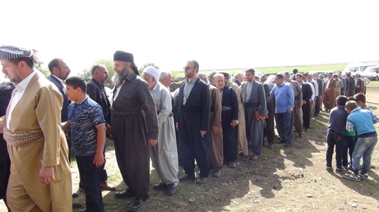 Yurt dışından gelen heyet Karacadağ şehitliklerini ziyaret etti 60