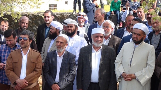 Yurt dışından gelen heyet Karacadağ şehitliklerini ziyaret etti 65