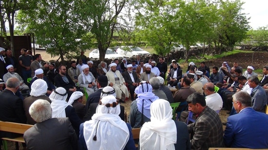 Yurt dışından gelen heyet Karacadağ şehitliklerini ziyaret etti 70