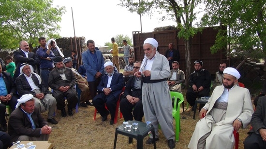 Yurt dışından gelen heyet Karacadağ şehitliklerini ziyaret etti 71