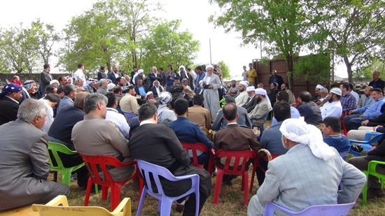 Yurt dışından gelen heyet Karacadağ şehitliklerini ziyaret etti 73