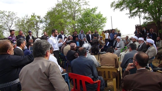 Yurt dışından gelen heyet Karacadağ şehitliklerini ziyaret etti 79