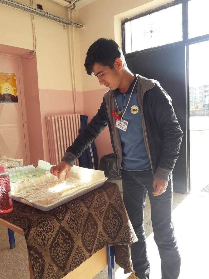 Çınar Anadolu İmam hatip lisesi öğrencileri Mevlid-i Nebi etkinliği düze 7