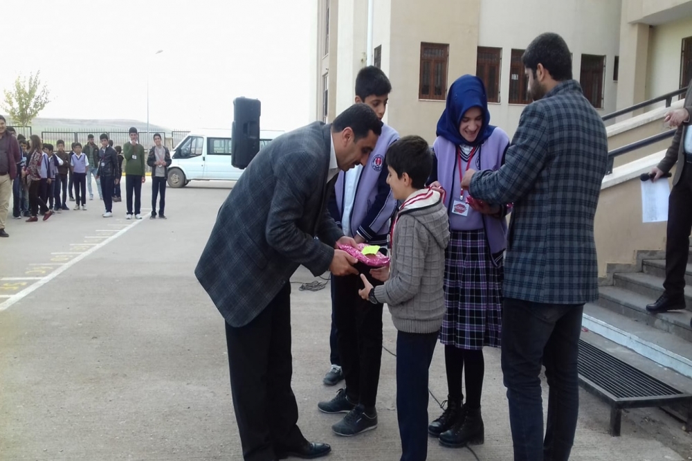 Çınar İmam hatip ortaokulu öğrencileri Mevlid-i Nebi etkinliği düzenledi 8
