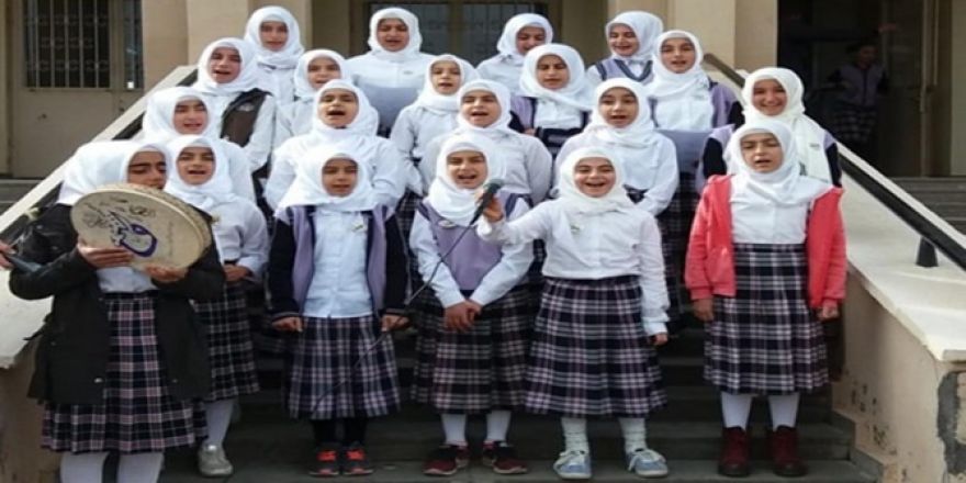 Çınar İmam hatip ortaokulu öğrencileri Mevlid-i Nebi etkinliği düzenledi
