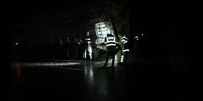Çınar'da otobüs ile kamyon çarpıştı: 1 ölü 45 yaralı 1