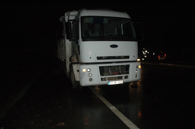 Çınar'da otobüs ile kamyon çarpıştı: 1 ölü 45 yaralı 11