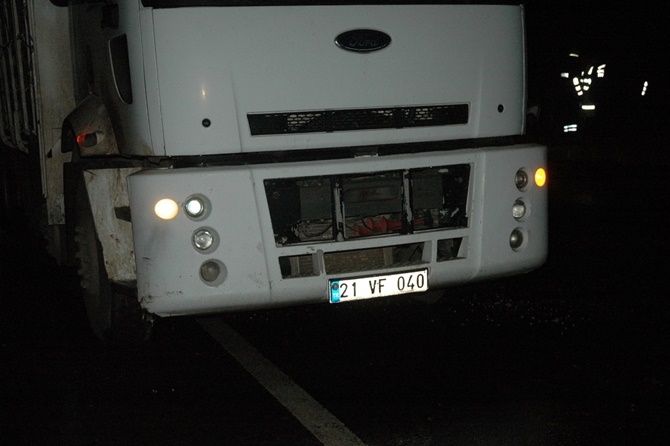 Çınar'da otobüs ile kamyon çarpıştı: 1 ölü 45 yaralı 12