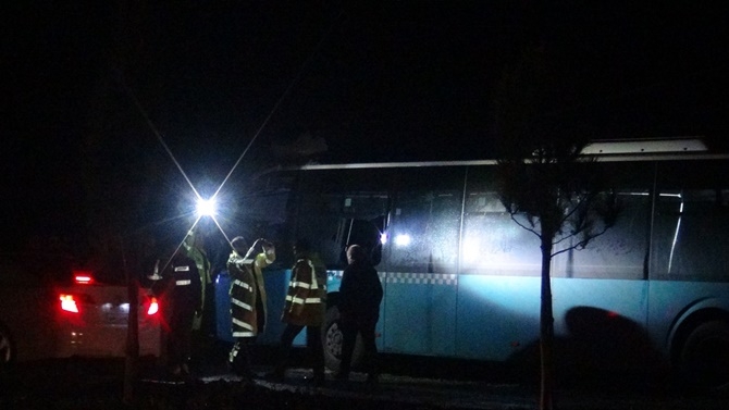 Çınar'da otobüs ile kamyon çarpıştı: 1 ölü 45 yaralı 19