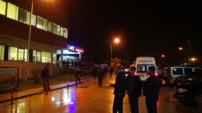 Çınar'da otobüs ile kamyon çarpıştı: 1 ölü 45 yaralı 27