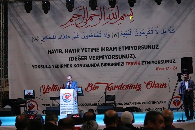 Yetimler yararına düzenlenen konser yoğun katılımla gerçekleşti 10