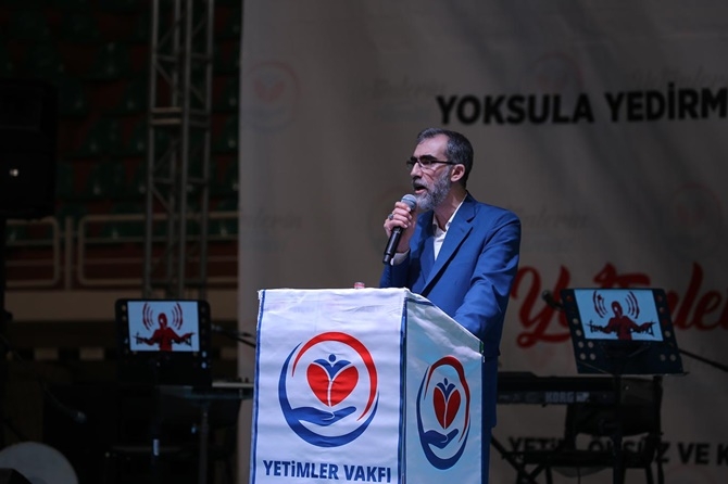 Yetimler yararına düzenlenen konser yoğun katılımla gerçekleşti 12