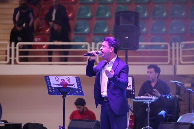 Yetimler yararına düzenlenen konser yoğun katılımla gerçekleşti 22