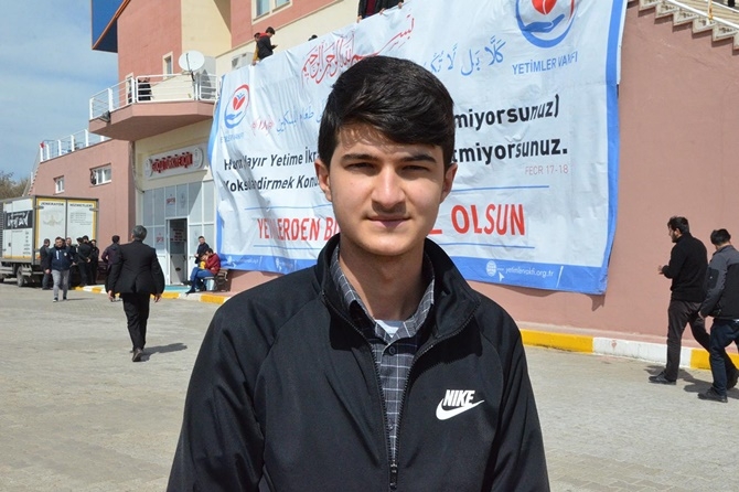 Yetimler yararına düzenlenen konser yoğun katılımla gerçekleşti 5