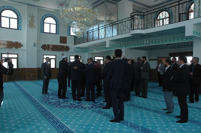 Çınar Eski Mahalle Cami dualarla açıldı 13