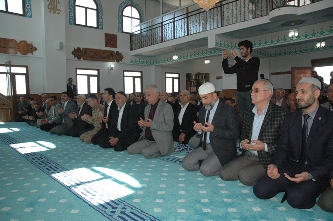 Çınar Eski Mahalle Cami dualarla açıldı 38