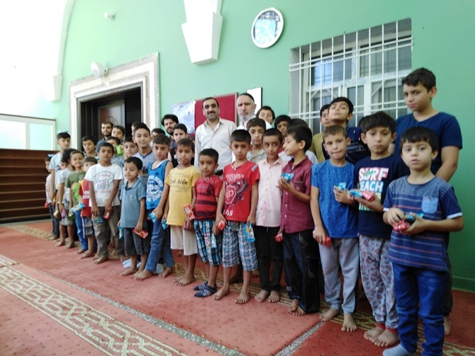 Çınar Eğitim Bir-Sen cami öğrencilerini ziyaret etti 4