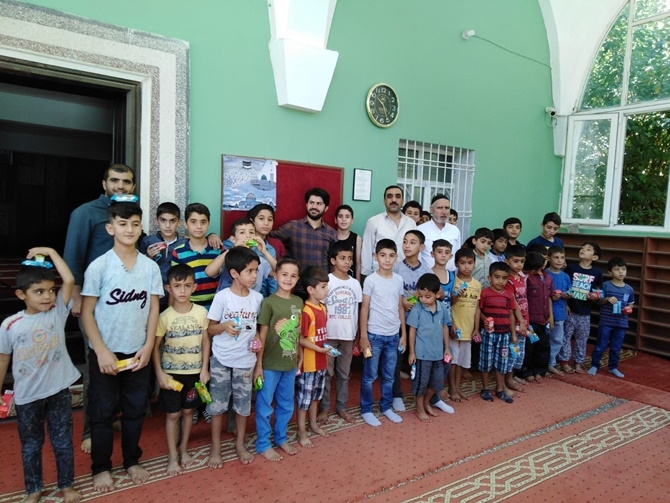 Çınar Eğitim Bir-Sen cami öğrencilerini ziyaret etti 6
