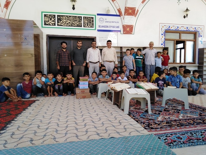 Çınar Eğitim Bir-Sen cami öğrencilerini ziyaret etti 7